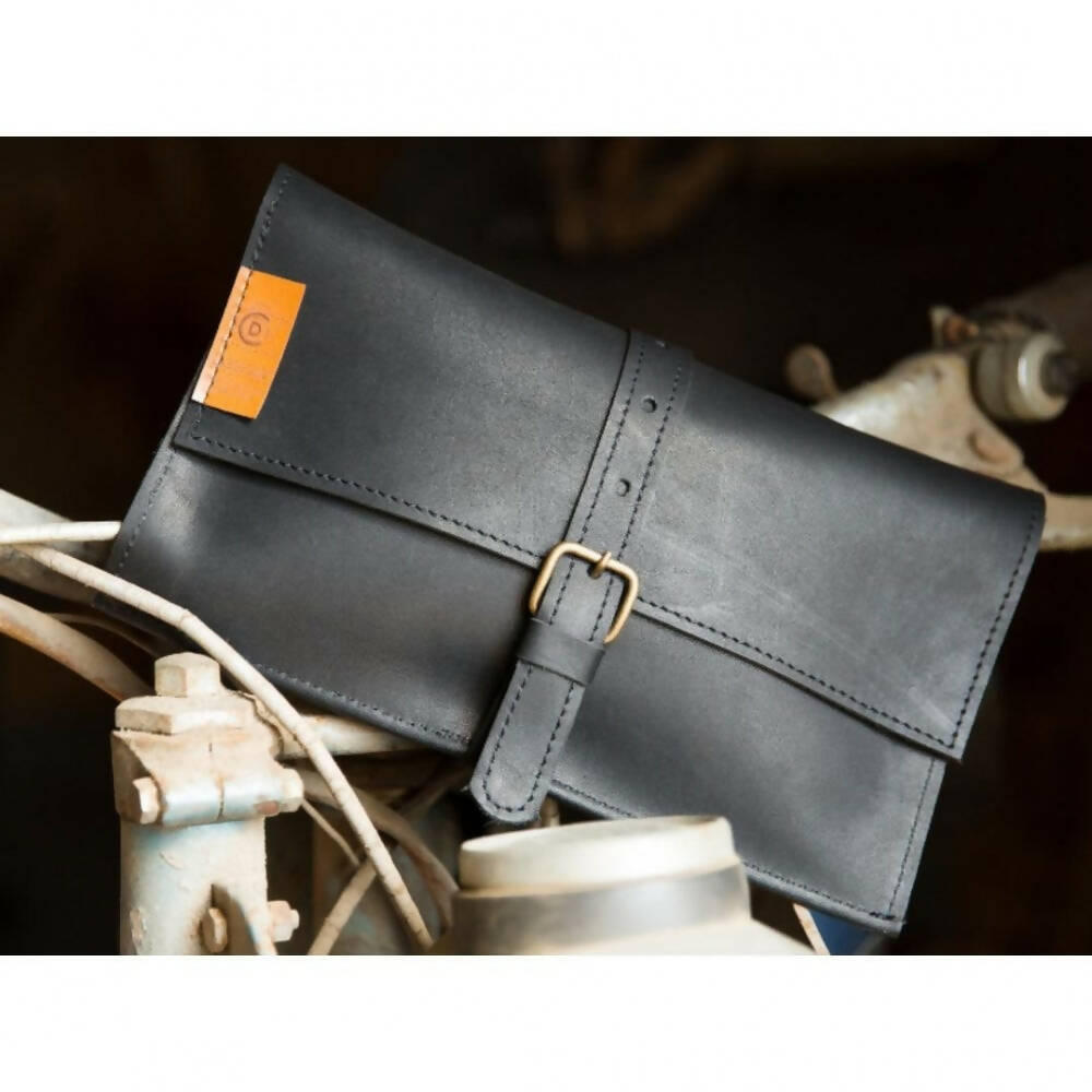 Pochette en Cuir Noir