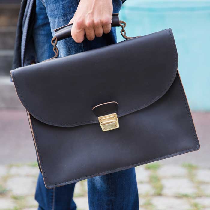 Le Cartable en Cuir