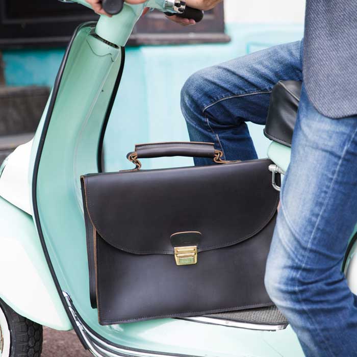 Le Cartable en Cuir