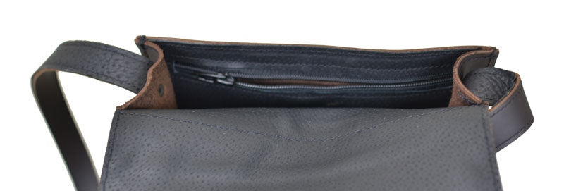 Petite sacoche en Cuir pleine fleur 